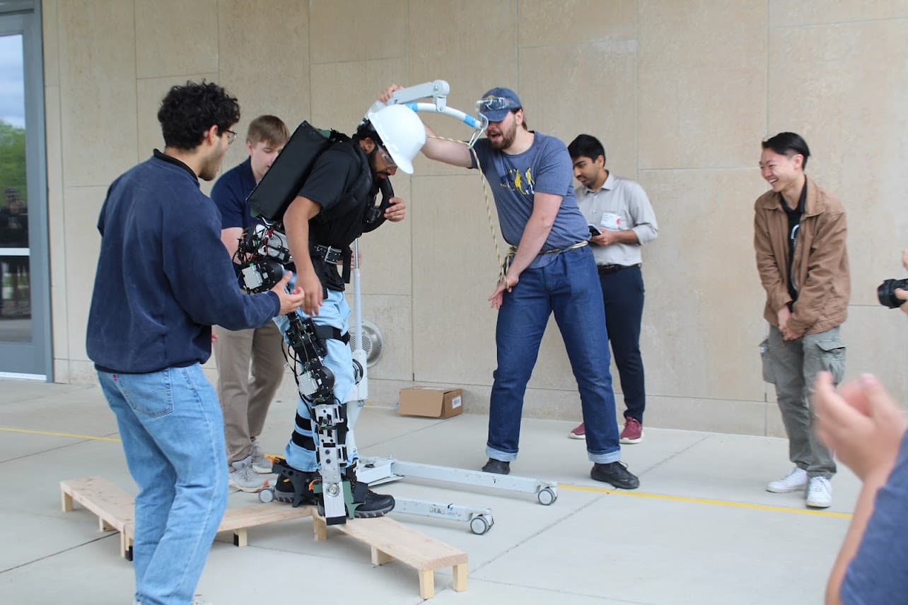 Vineet performing the obstacle at ACE